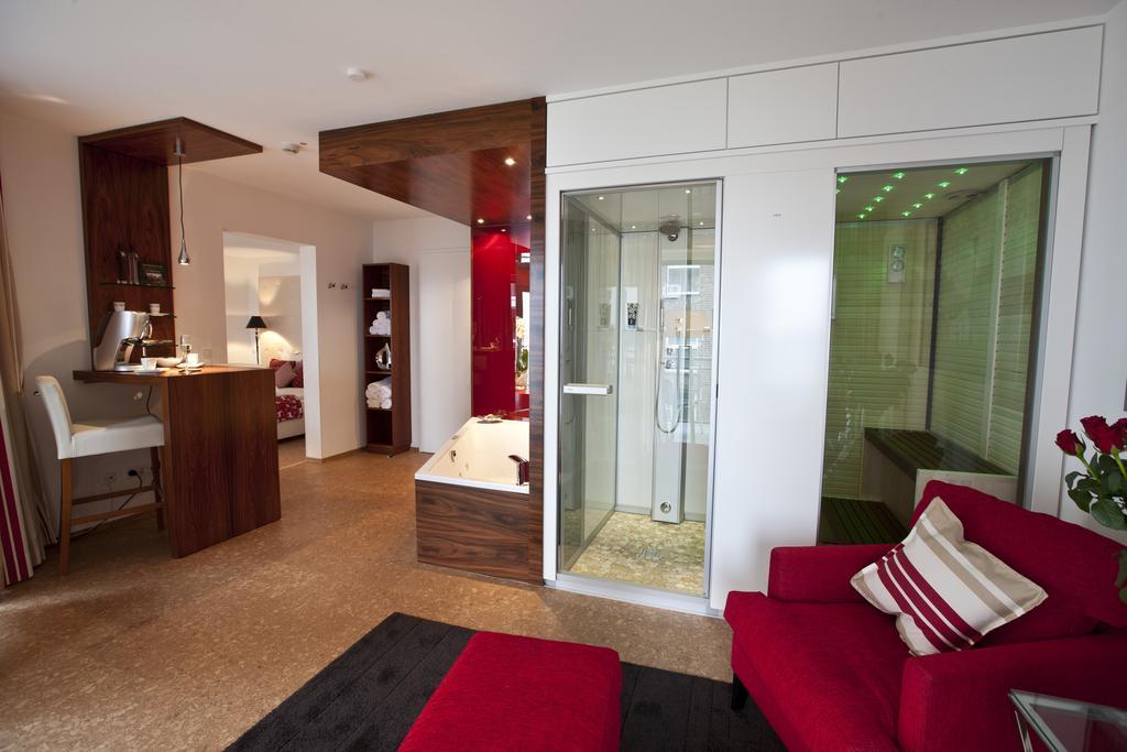 Hotel Rheinpark 4*